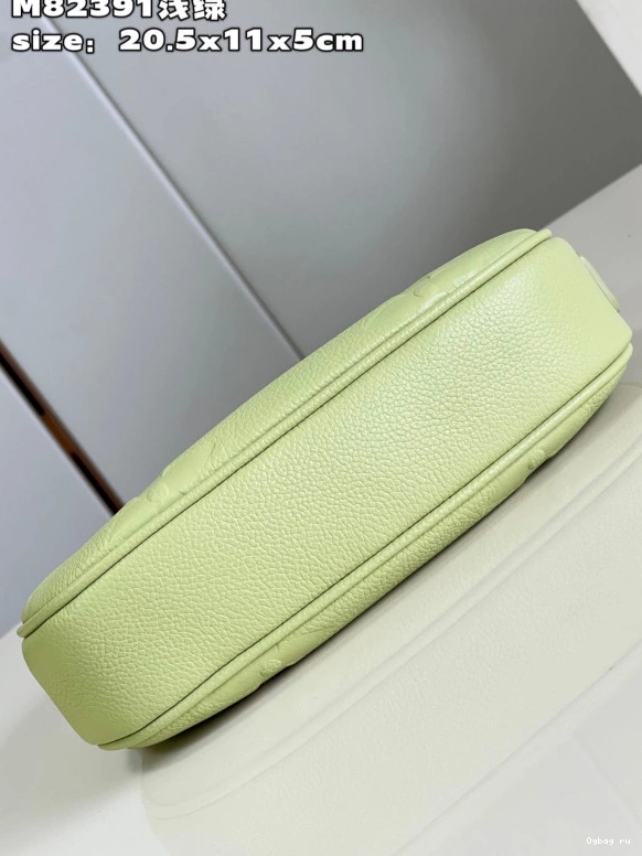 Mini LOUIS Moon VUITTON 0811